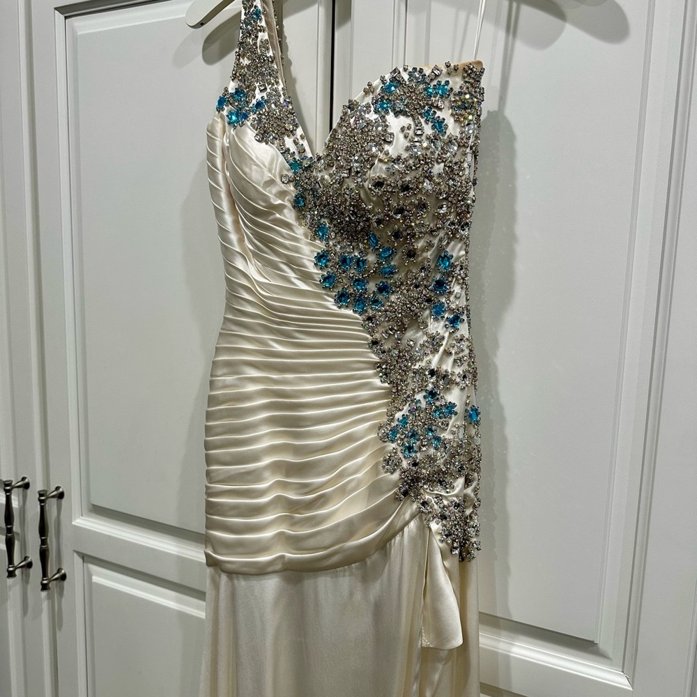 Sherri Hill Elegant White Pageant Gown w/ Large Blue & Clear Rhinestones - Picture 3 of 17